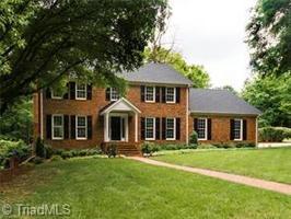 2903 Lake Forest Drive