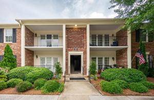 12 Fountain Manor Drive