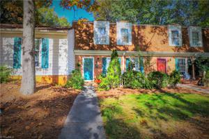 3313 Regents Park Lane