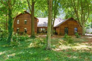 5 Parkmont Court