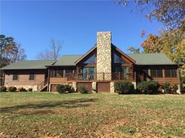 254 Harbor Drive W