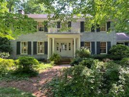 3039 Lake Forest Drive