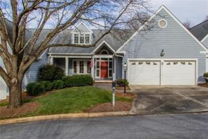 3 Sommerton Court
