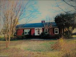 3900 Lawndale Drive
