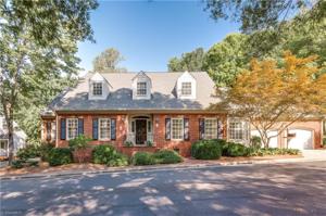 8 New Bern Square