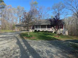 1131 Shoreline Drive