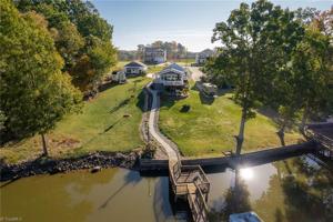 1267 Hickory Point Drive