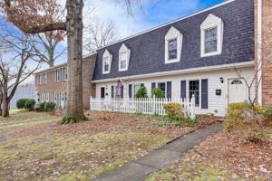 3227 Regents Park Lane