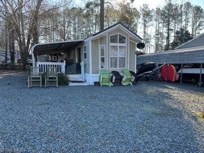 140 & 142 Hideaway Trail