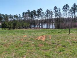 411 Sunset Pointe Drive