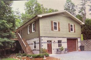 225 Darnell Lane