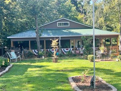6961 Little Mountain Road