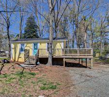 689 Pinehaven Drive