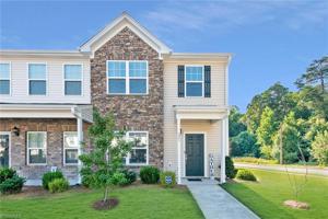 131 Sommerwall Place