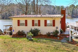 1488 Lakeshore Drive