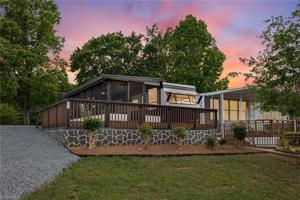 102 Hickory Circle