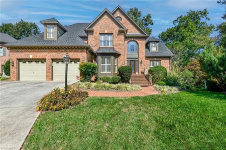 10 Cross Vine Cove