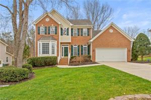 4 Narrow Leaf Court