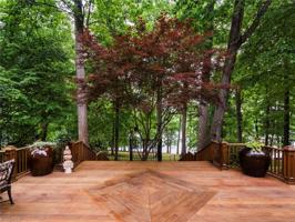 8 Laurel Cove