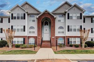 3702 Cotswold Terrace Unit 3C