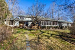 3905 Meredith Drive
