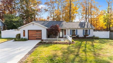 1924 Middlewood Court