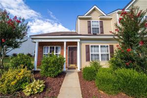 1008 Oak Blossom Way
