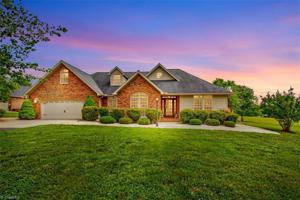 440 Lake Pointe Lane