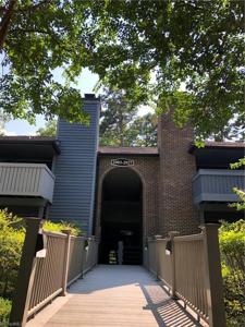 2923 Oaktop Circle