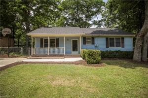 445 Oakwood Boulevard