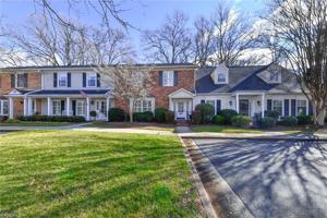 37 Fountain Manor Drive