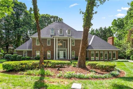 4 ELM GROVE Court