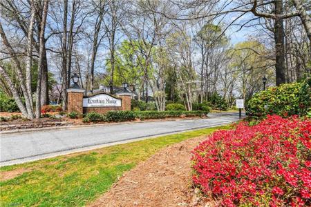 1 Fountain Manor Drive