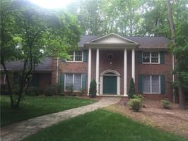 2904 Round Hill Road