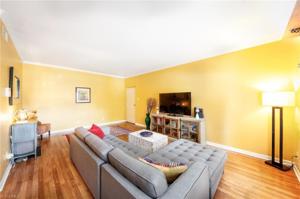 6 Fountain View Circle
