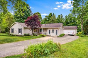 1603 N Oaks Court