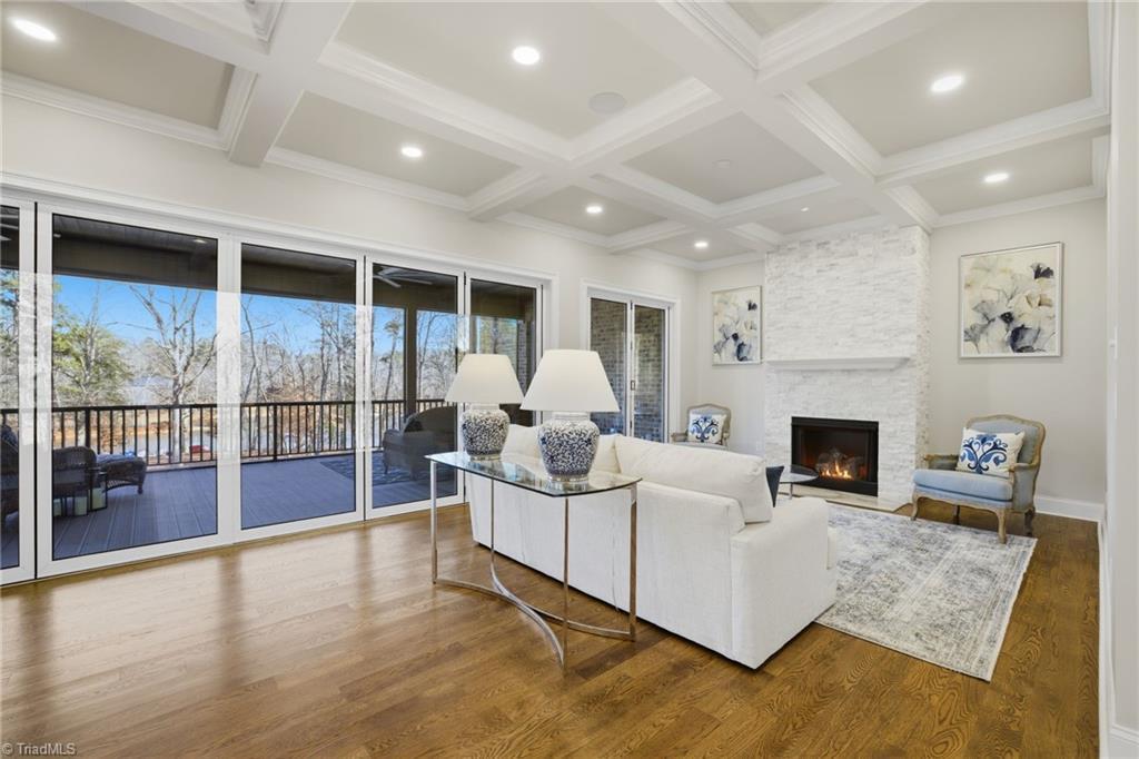 Image 4: Sitting Room