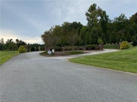 471 Sunset Pointe Drive