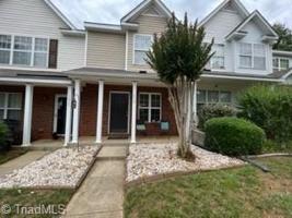 1039 Oak Blossom Way