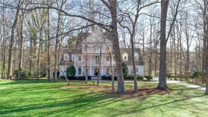 7004 Mustang Court