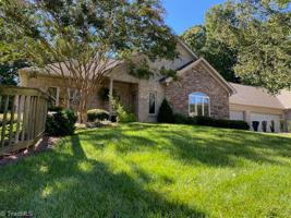 9 Annalisa Drive