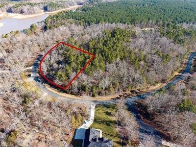 482 Emerald Isle Court
