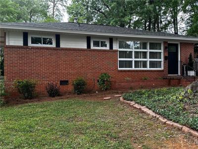 316 Lynbrook Drive