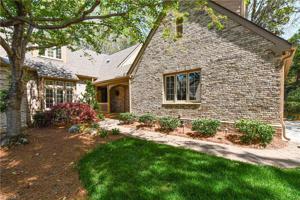 2 Sturbridge Lane