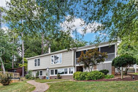 884 Shoreline Drive
