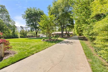 2216 Whites Mill Road
