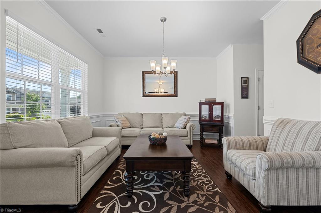 Image 4: Versatile main floor room can be used as dining room, office, living space