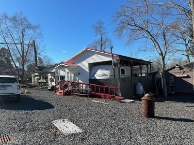 121 Hideaway Trail