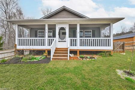 218 Lake Drive 10