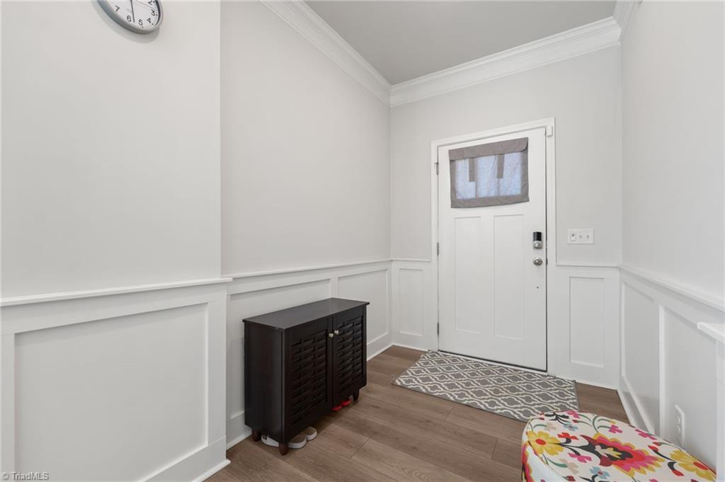 Image 3: Foyer on the main floor.